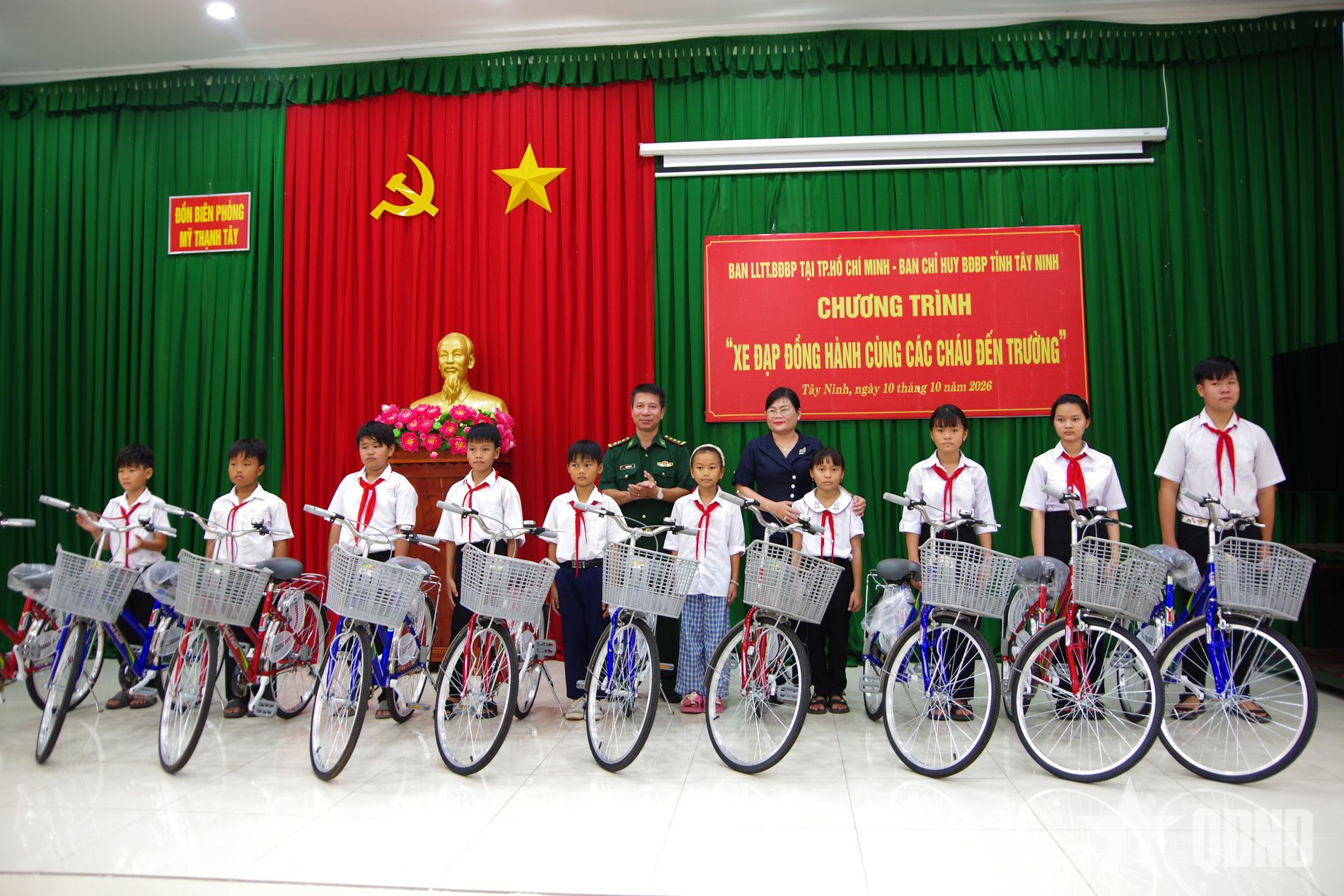 Tiếp sức cho học sinh nghèo vùng biên giới Tây Ninh